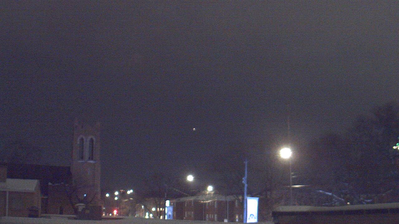 Thumbnail for current weather camera view from St Philip Lutheran School in Chicago, Illinois