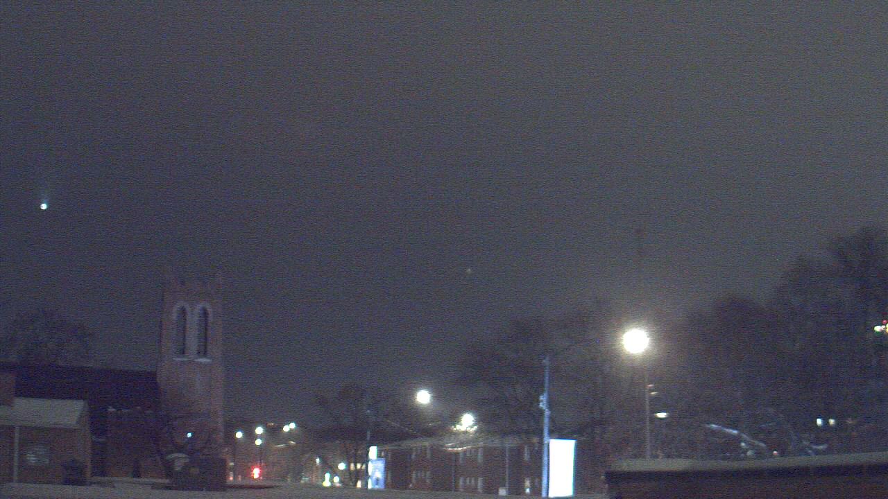 Thumbnail for current weather camera view from St Philip Lutheran School in Chicago, Illinois