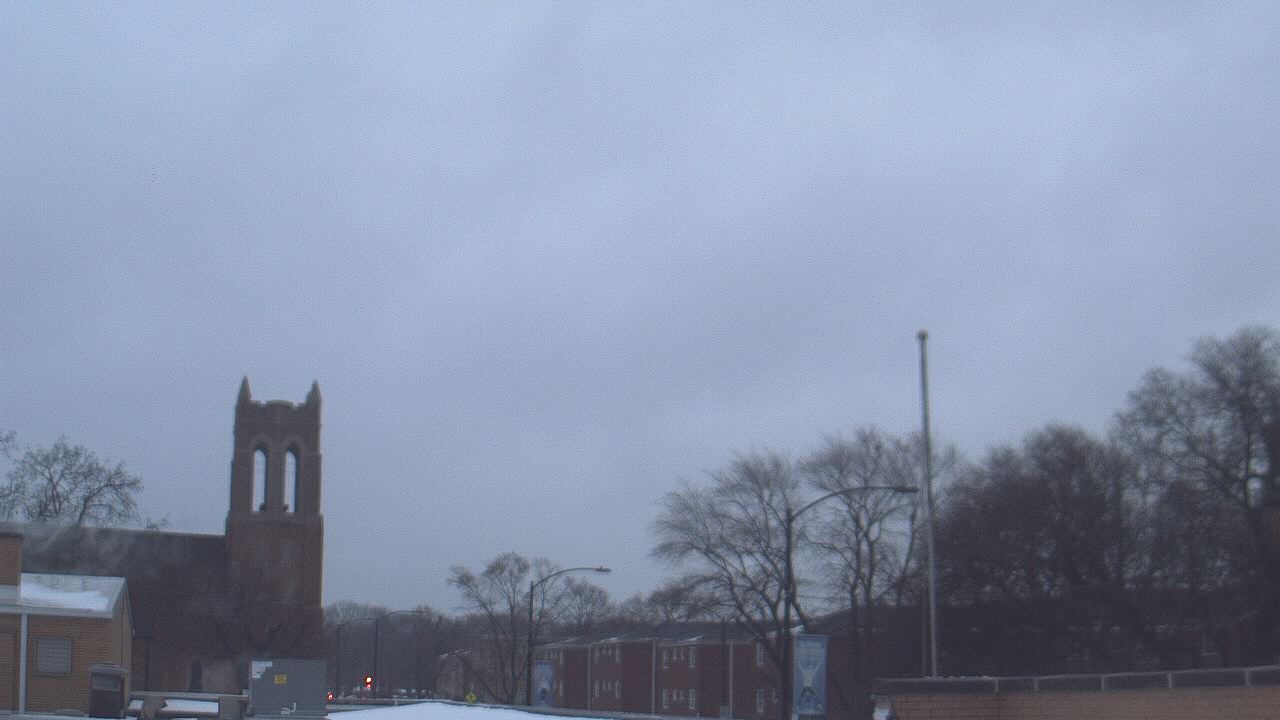 Thumbnail for current weather camera view from St Philip Lutheran School in Chicago, Illinois