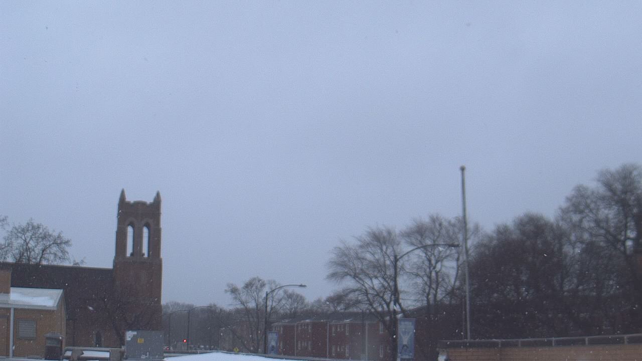 Thumbnail for current weather camera view from St Philip Lutheran School in Chicago, Illinois