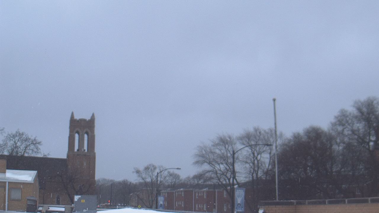 Thumbnail for current weather camera view from St Philip Lutheran School in Chicago, Illinois