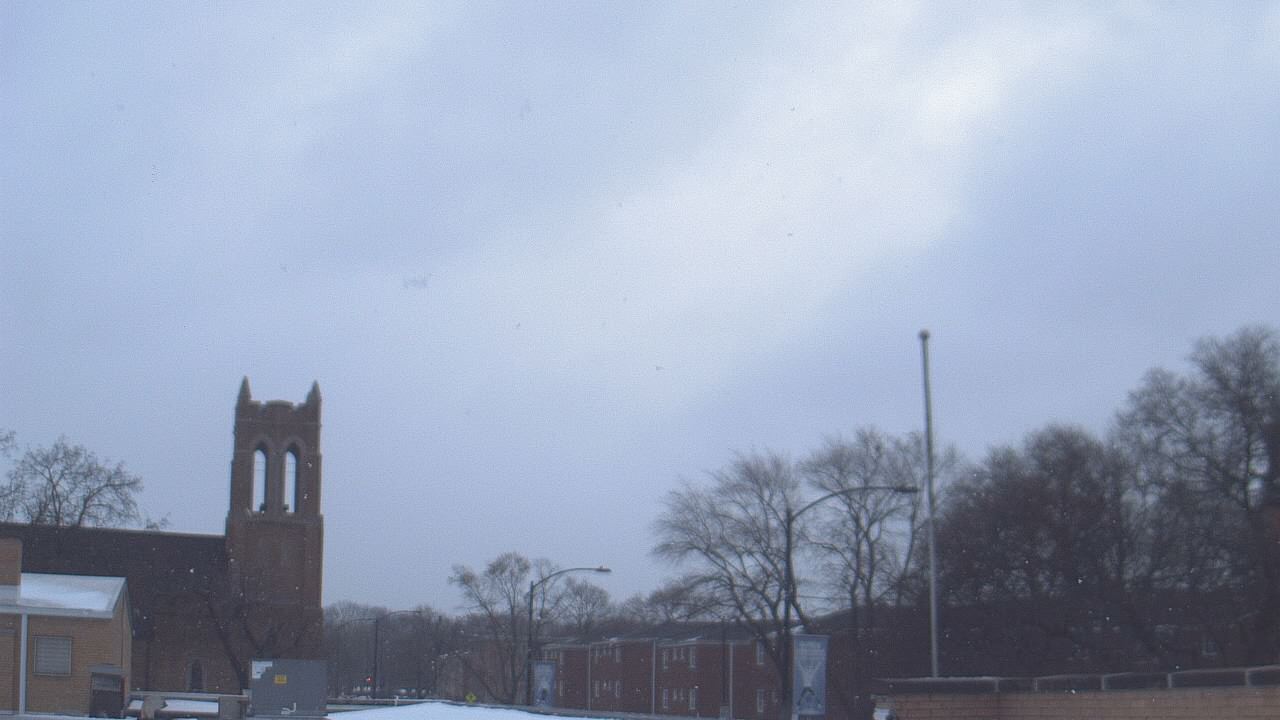Thumbnail for current weather camera view from St Philip Lutheran School in Chicago, Illinois