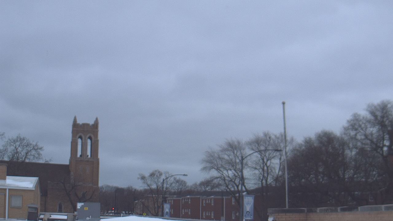 Thumbnail for current weather camera view from St Philip Lutheran School in Chicago, Illinois