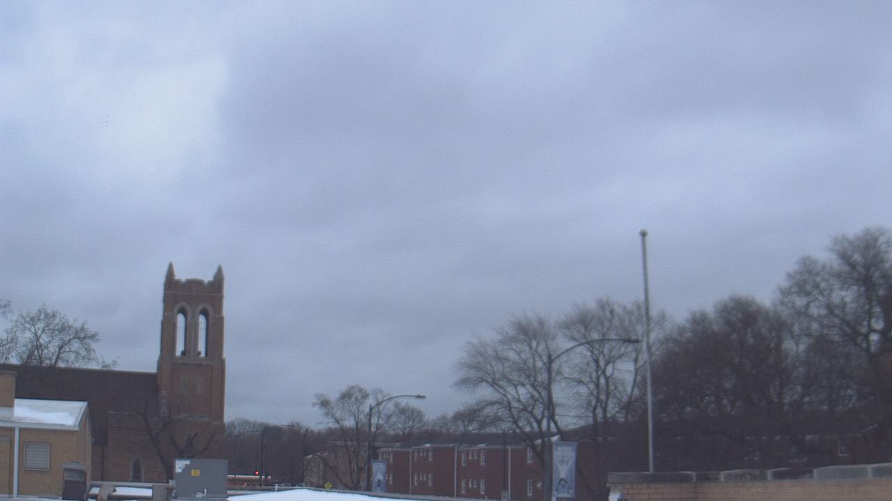 Thumbnail for current weather camera view from St Philip Lutheran School in Chicago, Illinois