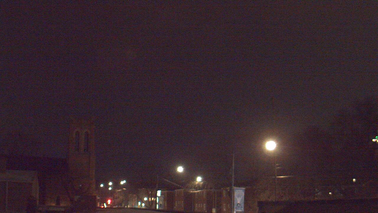 Thumbnail for current weather camera view from St Philip Lutheran School in Chicago, Illinois