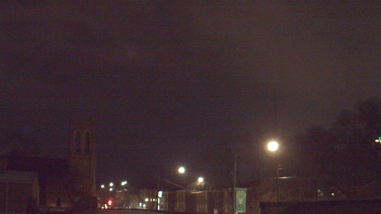 Thumbnail for current weather camera view from St Philip Lutheran School in Chicago, Illinois