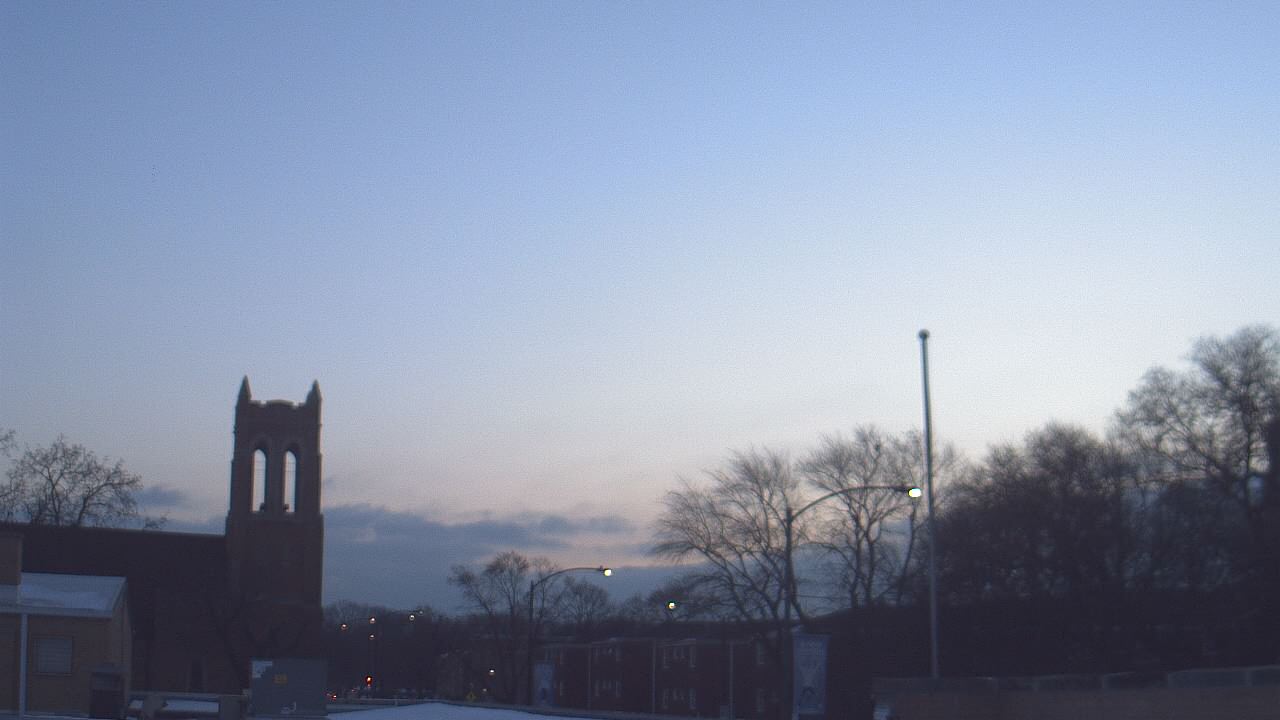 Thumbnail for current weather camera view from St Philip Lutheran School in Chicago, Illinois