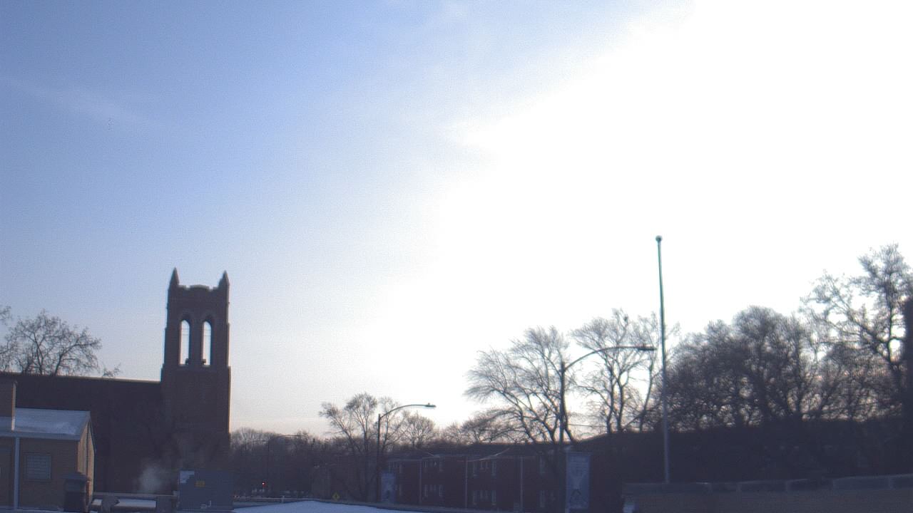 Thumbnail for current weather camera view from St Philip Lutheran School in Chicago, Illinois