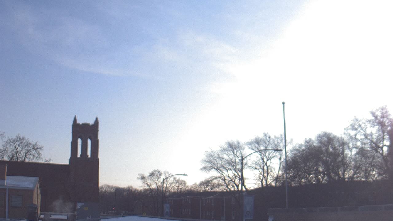 Thumbnail for current weather camera view from St Philip Lutheran School in Chicago, Illinois