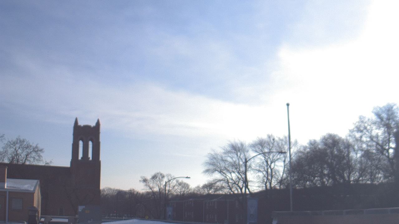 Thumbnail for current weather camera view from St Philip Lutheran School in Chicago, Illinois