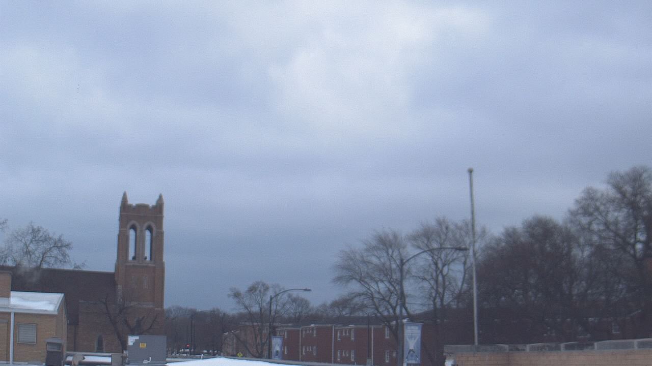 Thumbnail for current weather camera view from St Philip Lutheran School in Chicago, Illinois