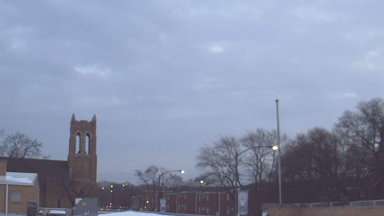 Thumbnail for current weather camera view from St Philip Lutheran School in Chicago, Illinois
