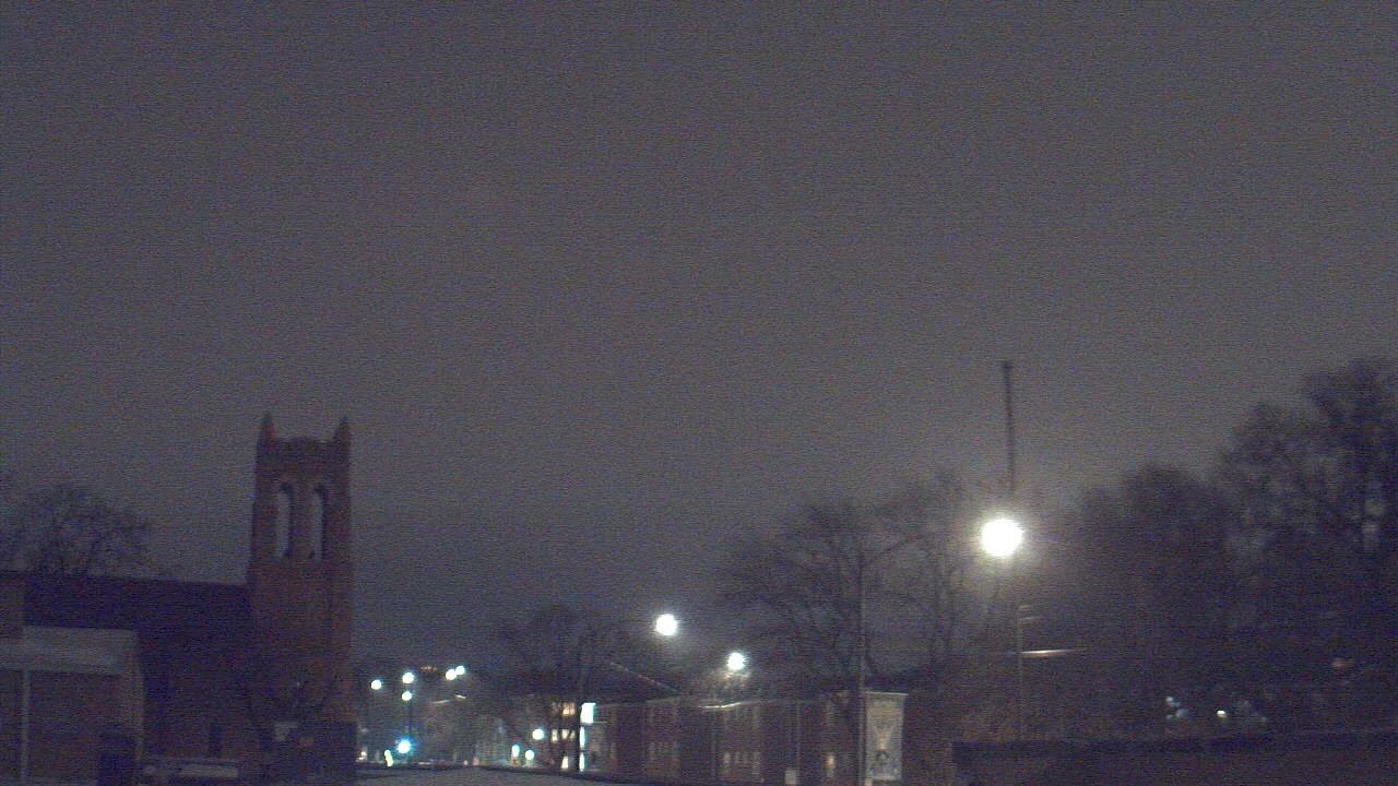 Thumbnail for current weather camera view from St Philip Lutheran School in Chicago, Illinois