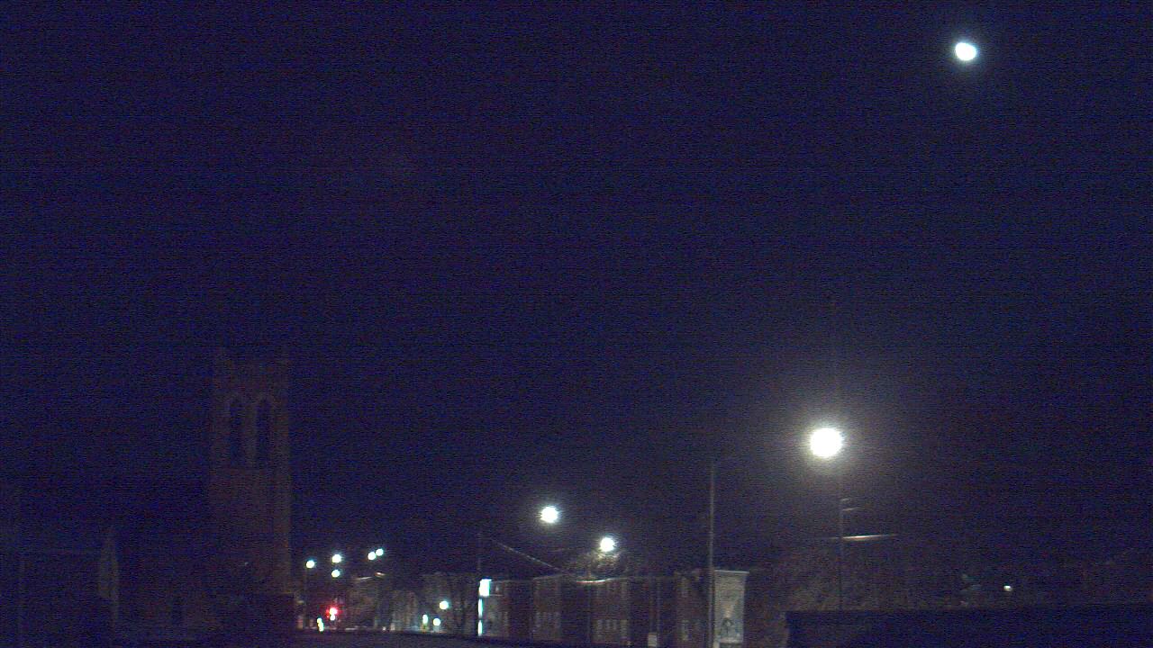 Thumbnail for current weather camera view from St Philip Lutheran School in Chicago, Illinois