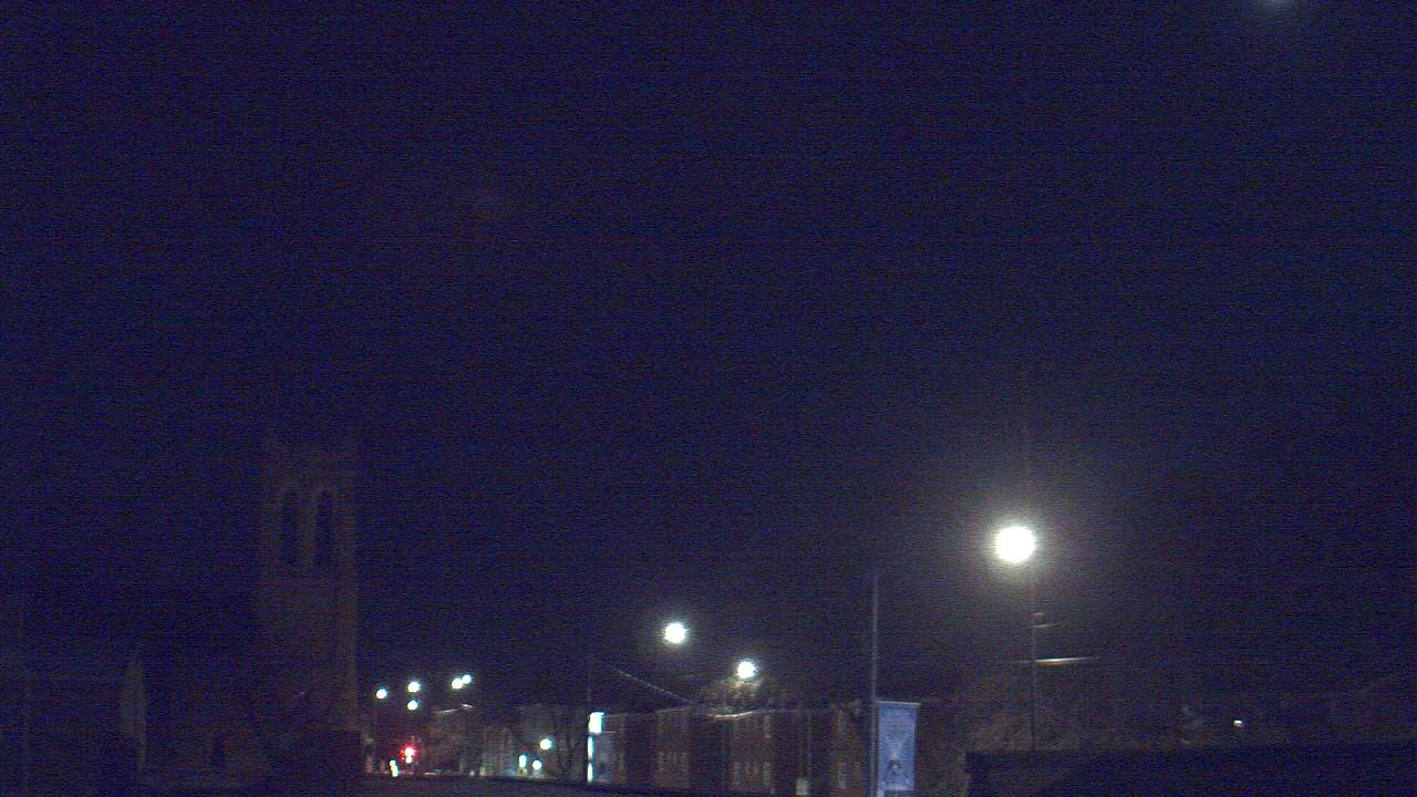 Thumbnail for current weather camera view from St Philip Lutheran School in Chicago, Illinois