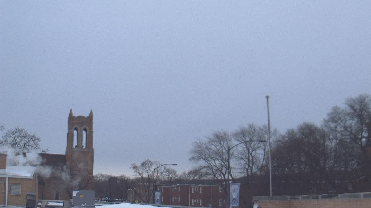 Thumbnail for current weather camera view from St Philip Lutheran School in Chicago, Illinois