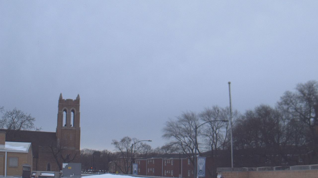 Thumbnail for current weather camera view from St Philip Lutheran School in Chicago, Illinois
