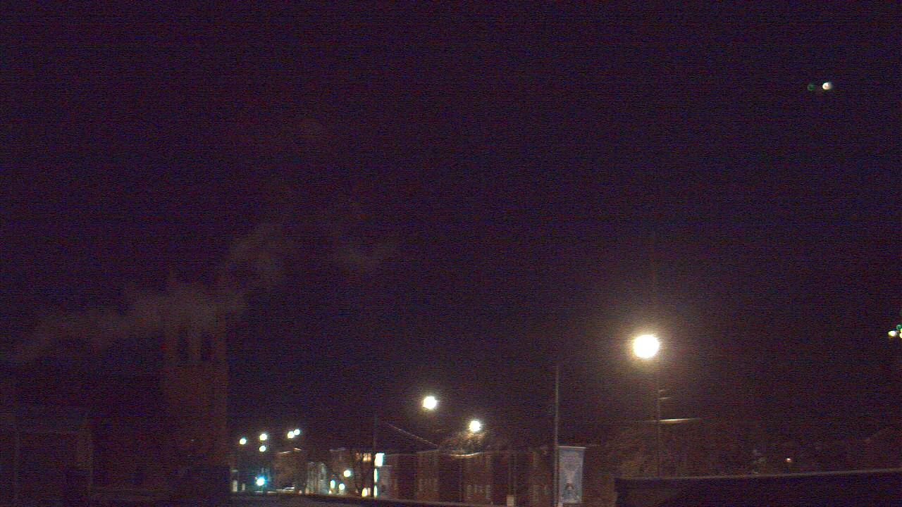 Thumbnail for current weather camera view from St Philip Lutheran School in Chicago, Illinois