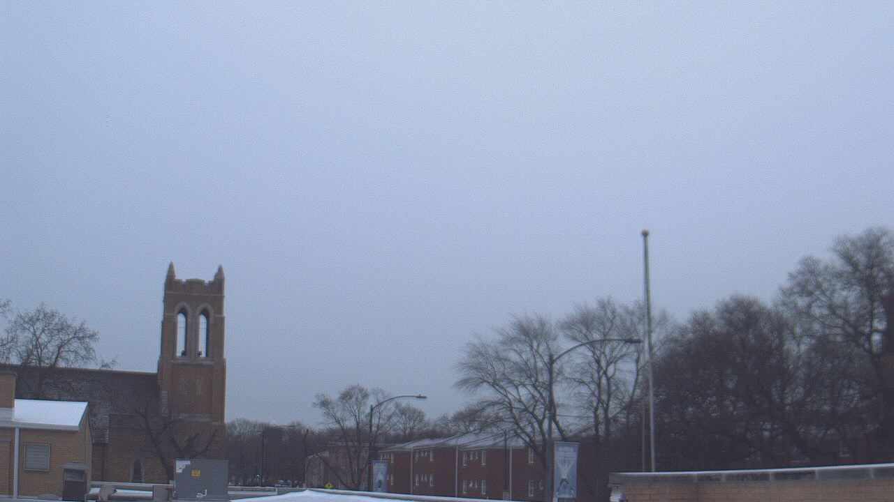 Thumbnail for current weather camera view from St Philip Lutheran School in Chicago, Illinois