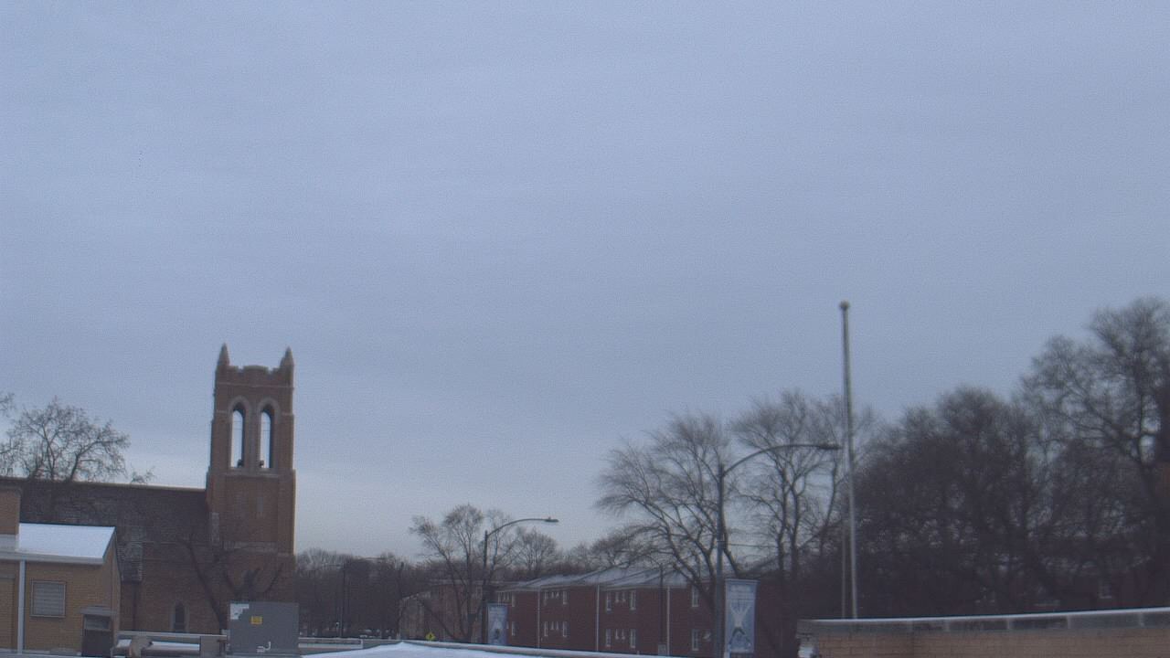 Thumbnail for current weather camera view from St Philip Lutheran School in Chicago, Illinois