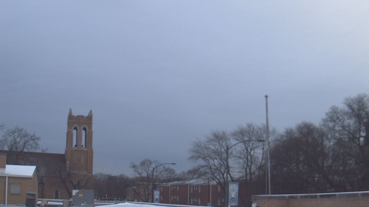 Thumbnail for current weather camera view from St Philip Lutheran School in Chicago, Illinois