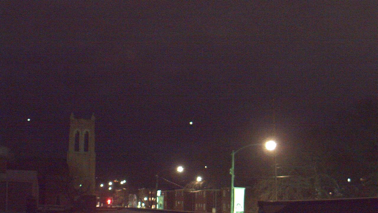 Thumbnail for current weather camera view from St Philip Lutheran School in Chicago, Illinois