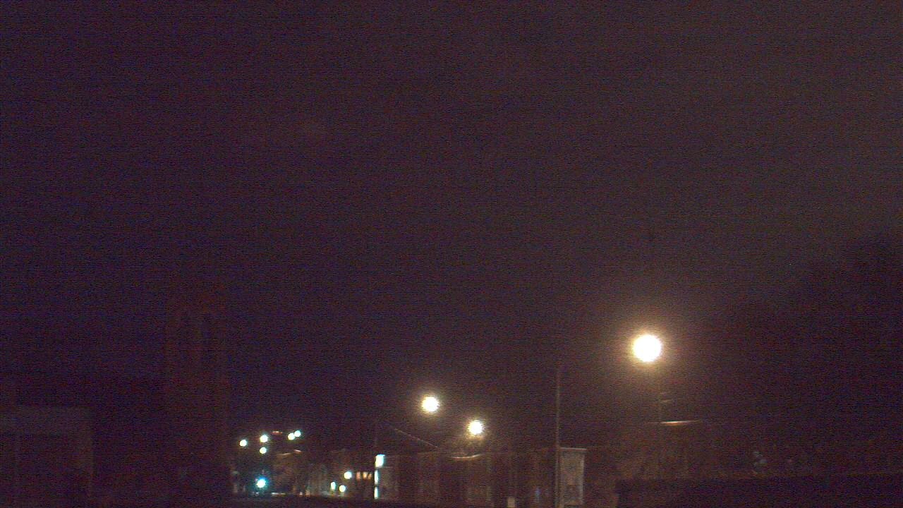 Thumbnail for current weather camera view from St Philip Lutheran School in Chicago, Illinois