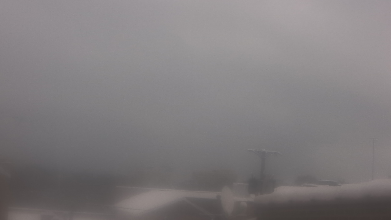 Thumbnail for current weather camera view from Santa Lucia School in Chicago, Illinois