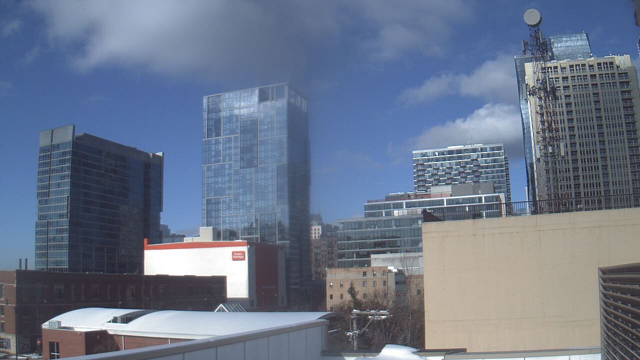 Thumbnail for current weather camera view from Old St Marys School in Chicago, Illinois