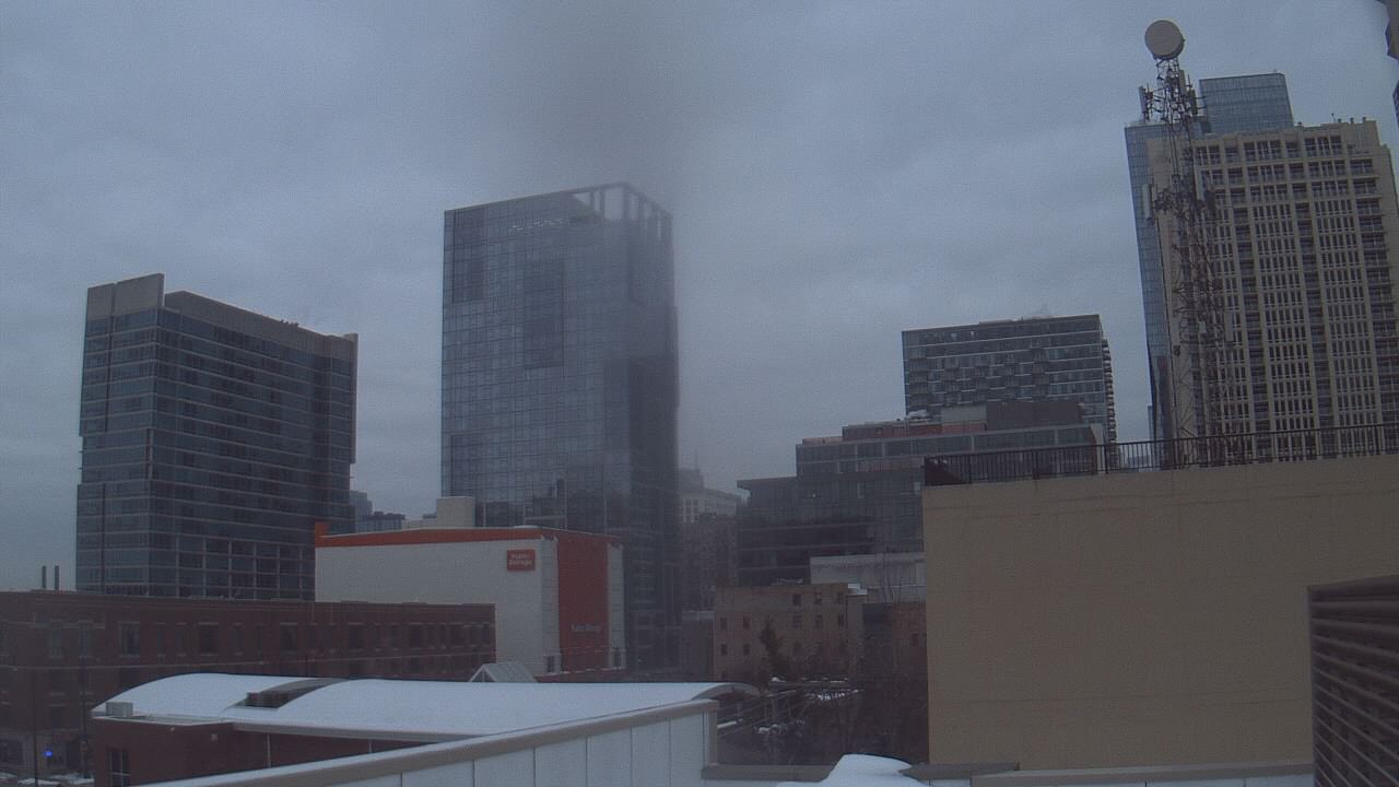 Thumbnail for current weather camera view from Old St Marys School in Chicago, Illinois