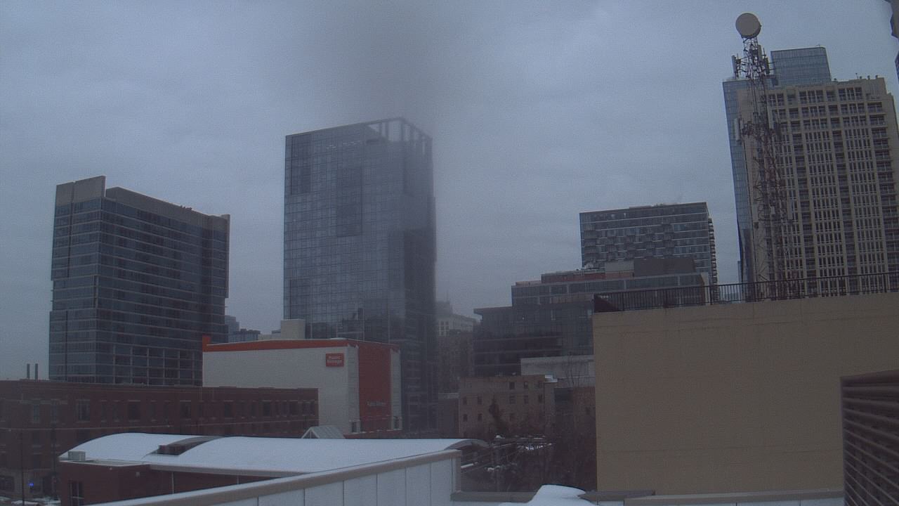 Thumbnail for current weather camera view from Old St Marys School in Chicago, Illinois