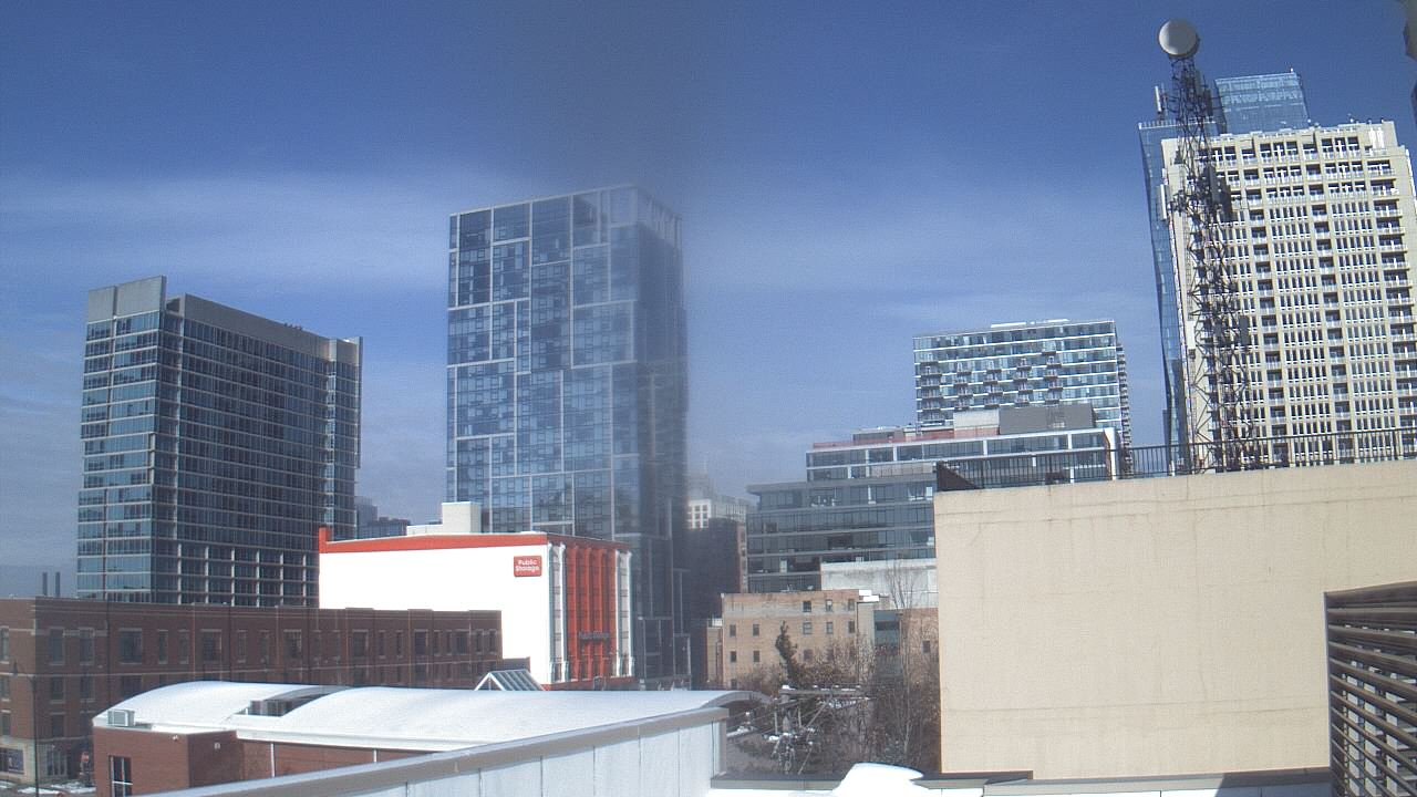 Thumbnail for current weather camera view from Old St Marys School in Chicago, Illinois