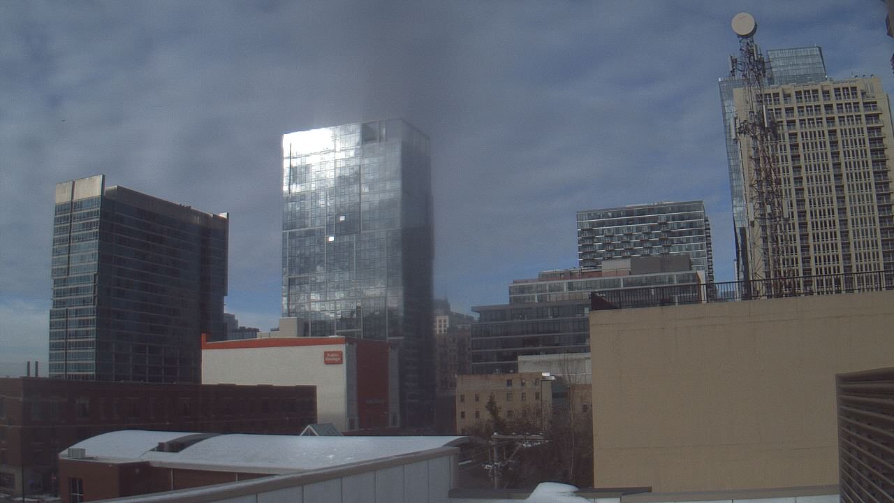 Thumbnail for current weather camera view from Old St Marys School in Chicago, Illinois