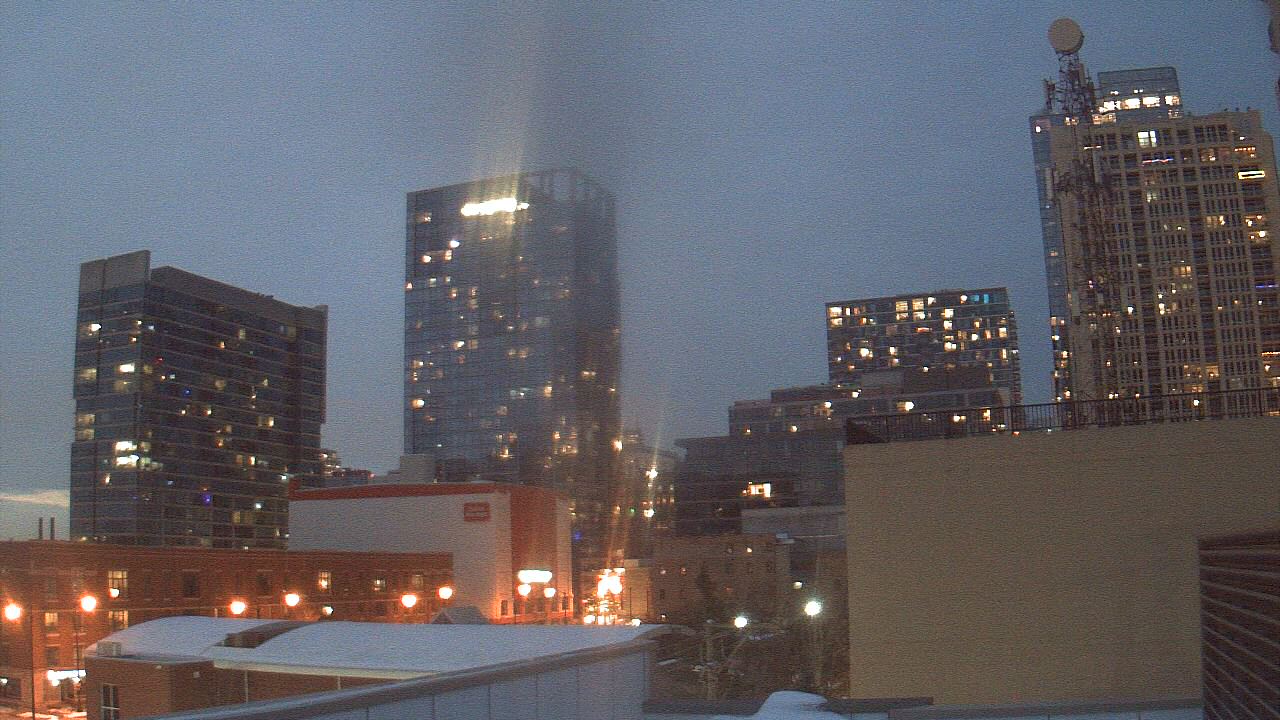 Thumbnail for current weather camera view from Old St Marys School in Chicago, Illinois