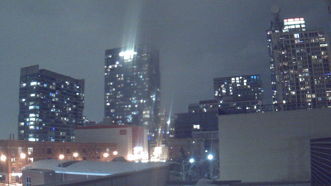 Thumbnail for current weather camera view from Old St Marys School in Chicago, Illinois