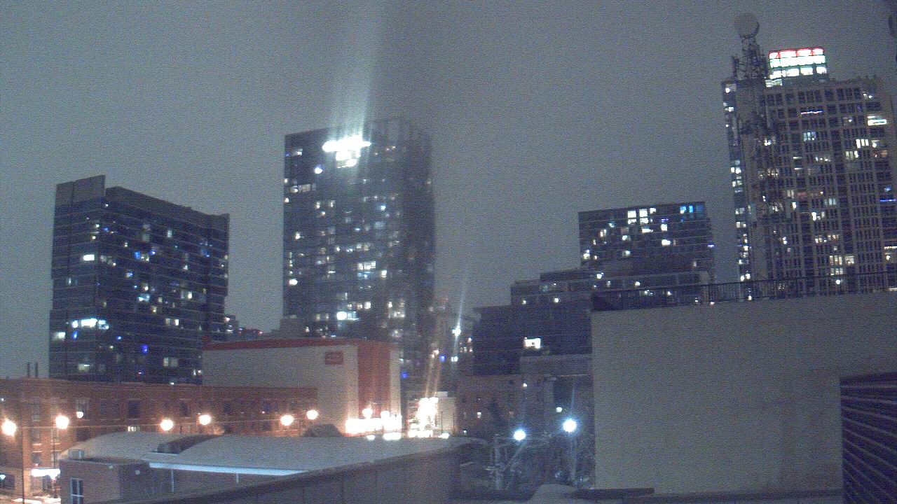 Thumbnail for current weather camera view from Old St Marys School in Chicago, Illinois