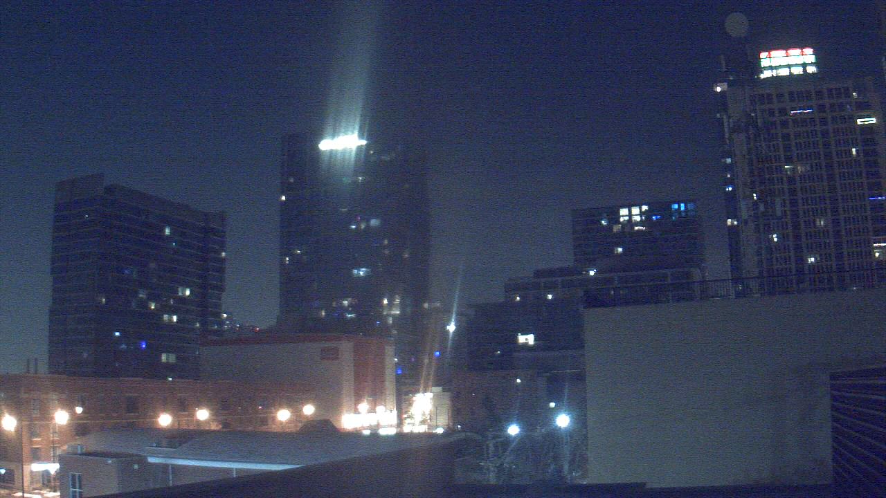 Thumbnail for current weather camera view from Old St Marys School in Chicago, Illinois