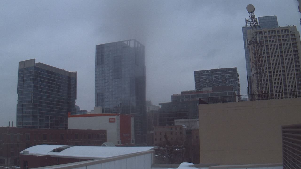 Thumbnail for current weather camera view from Old St Marys School in Chicago, Illinois