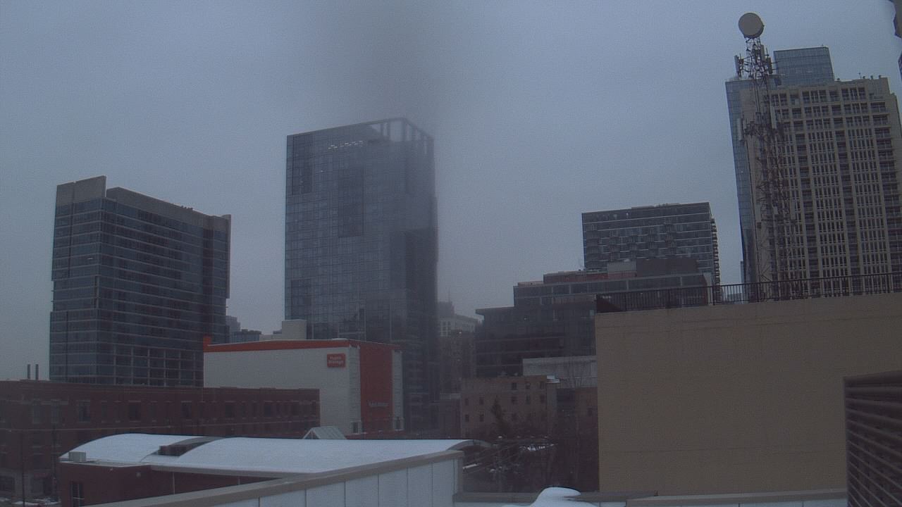 Thumbnail for current weather camera view from Old St Marys School in Chicago, Illinois