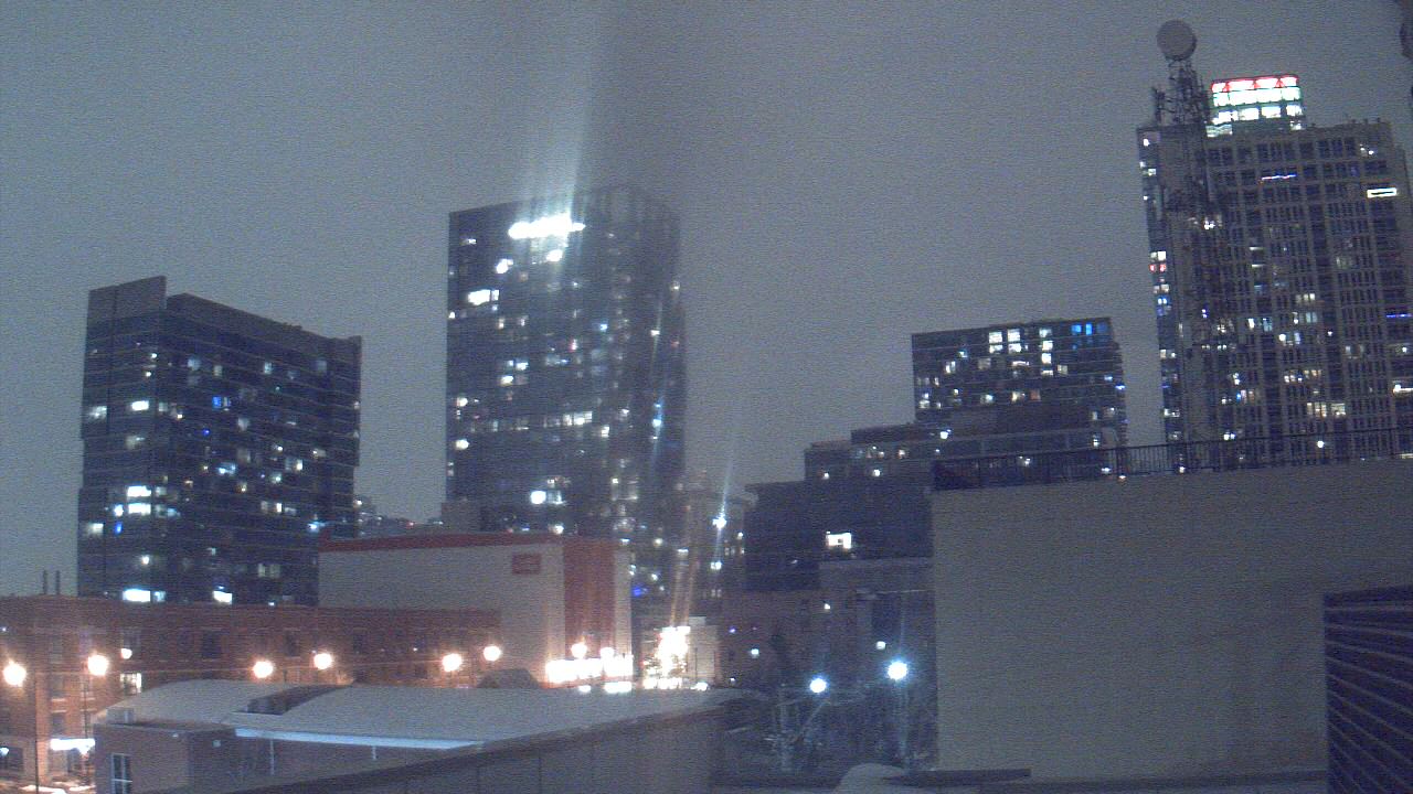 Thumbnail for current weather camera view from Old St Marys School in Chicago, Illinois