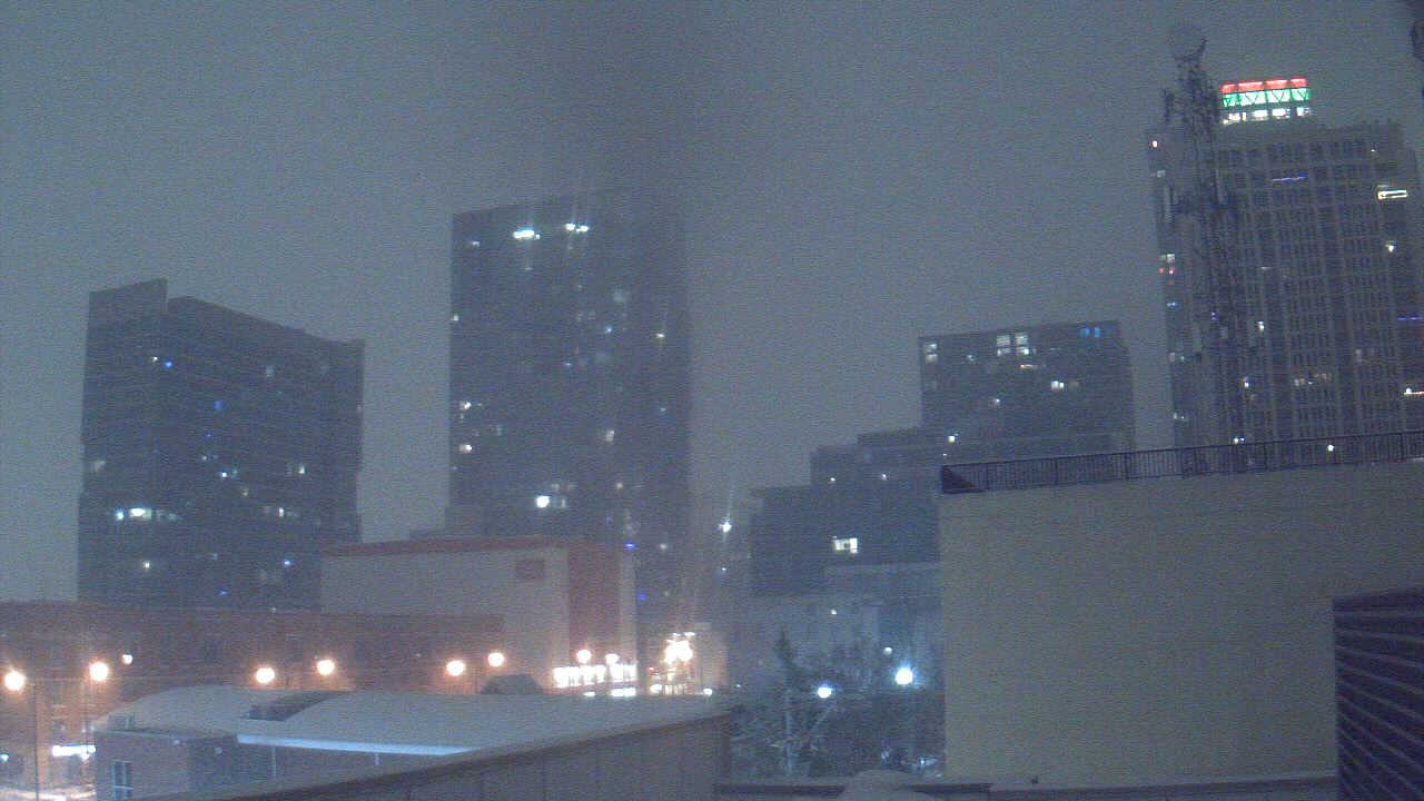 Thumbnail for current weather camera view from Old St Marys School in Chicago, Illinois