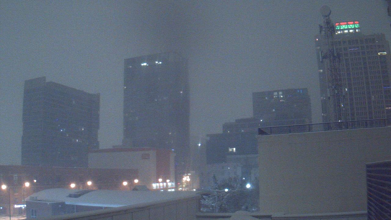 Thumbnail for current weather camera view from Old St Marys School in Chicago, Illinois