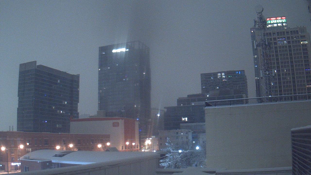 Thumbnail for current weather camera view from Old St Marys School in Chicago, Illinois