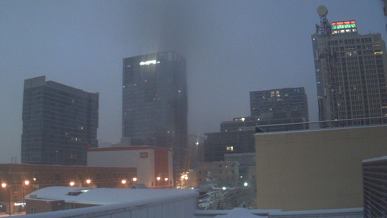 Thumbnail for current weather camera view from Old St Marys School in Chicago, Illinois