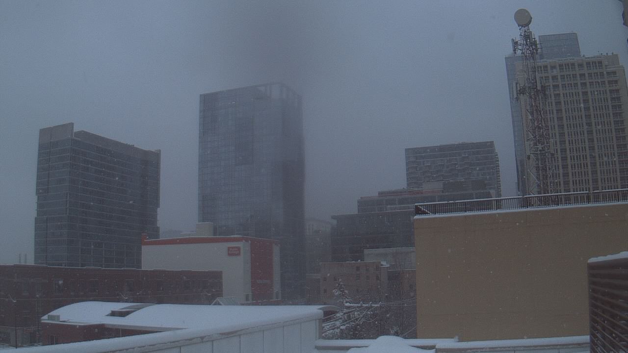 Thumbnail for current weather camera view from Old St Marys School in Chicago, Illinois