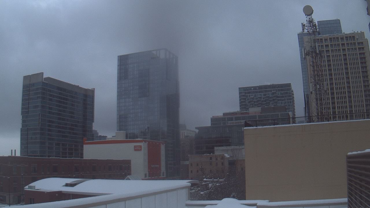 Thumbnail for current weather camera view from Old St Marys School in Chicago, Illinois