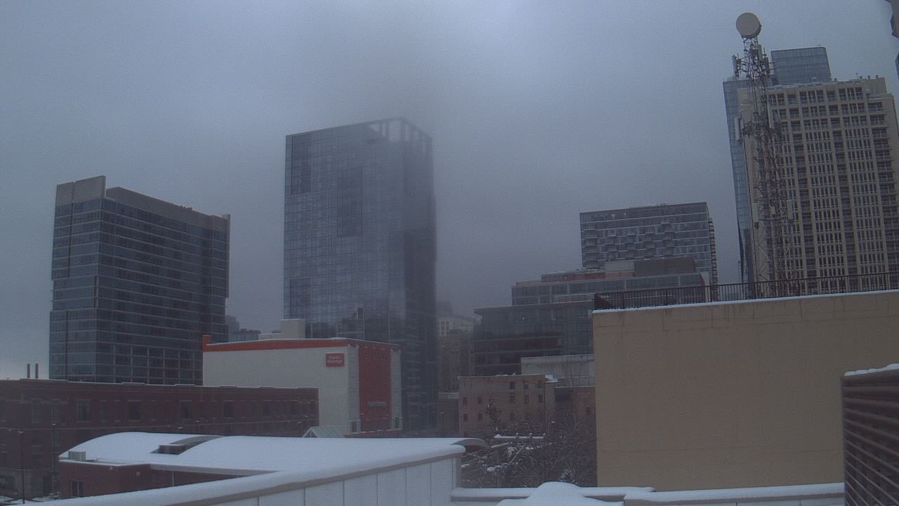 Thumbnail for current weather camera view from Old St Marys School in Chicago, Illinois