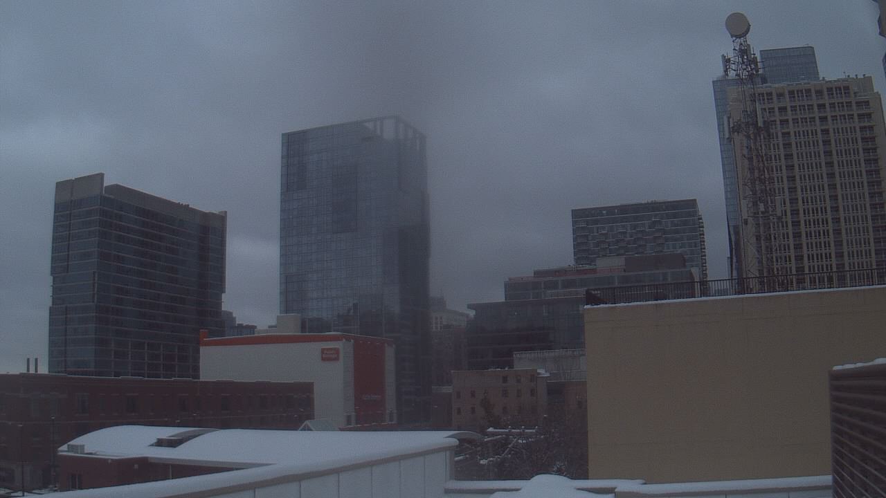 Thumbnail for current weather camera view from Old St Marys School in Chicago, Illinois