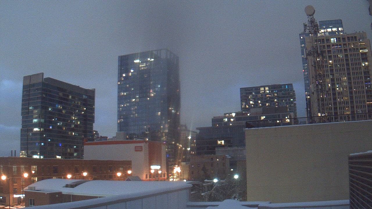 Thumbnail for current weather camera view from Old St Marys School in Chicago, Illinois