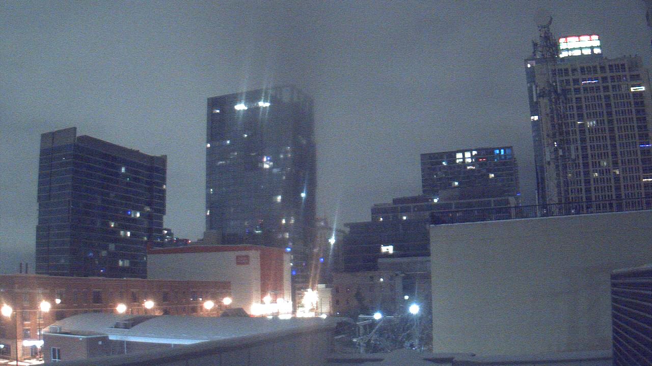 Thumbnail for current weather camera view from Old St Marys School in Chicago, Illinois